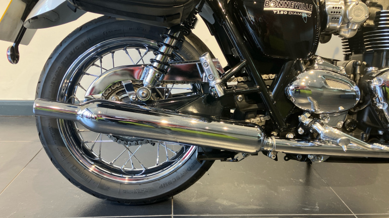 Triumph Bonneville T120 Diamond